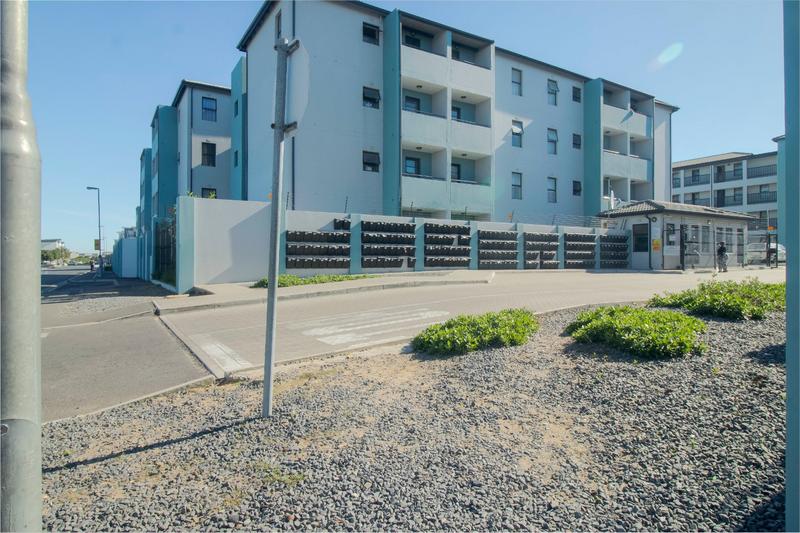 2 Bedroom Property for Sale in Parklands East Western Cape